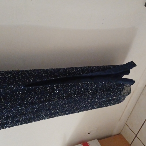 Cache Gown - Picture 16 of 16